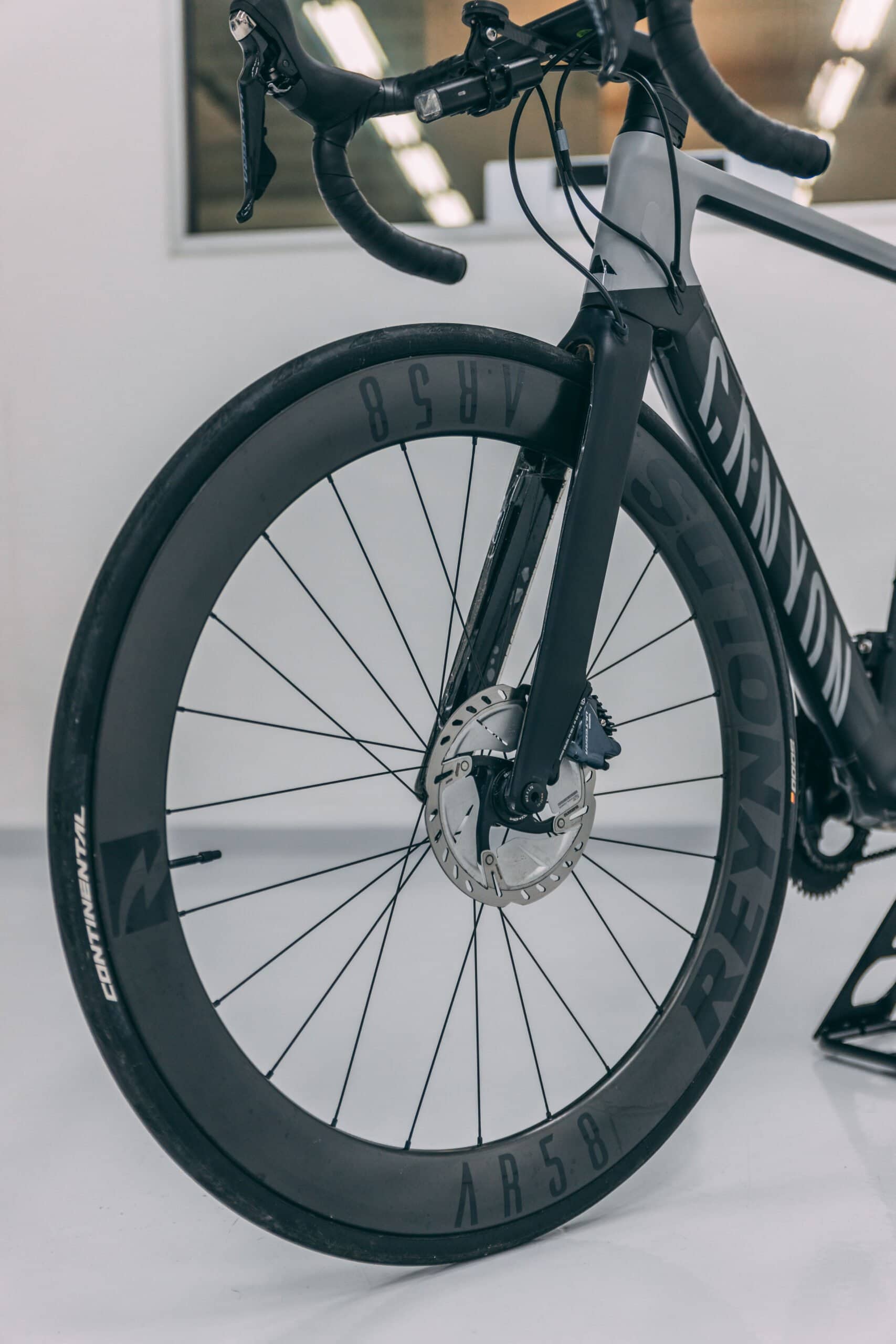 High-quality Canyon Aeroad bike frame protection film for durable, scratch-resistant coverage.