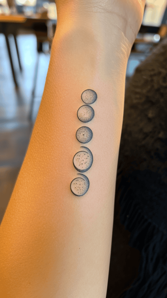 Minimalist Moon Phases