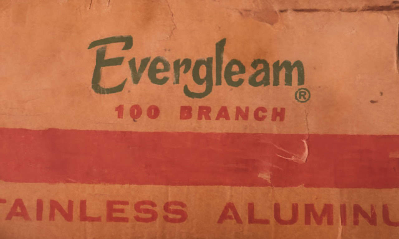 Common 1960s Household Items Worth a Fortune Now 8 60s fortune 6