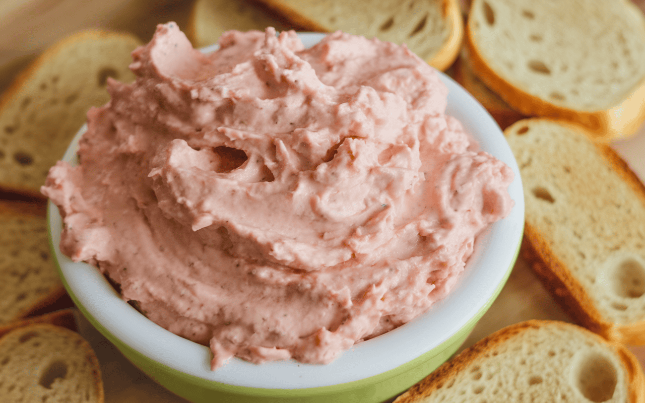 16 Once-Popular '60s Foods That Are Hard to Find Today 9 a bowl filled with a creamy pinkish