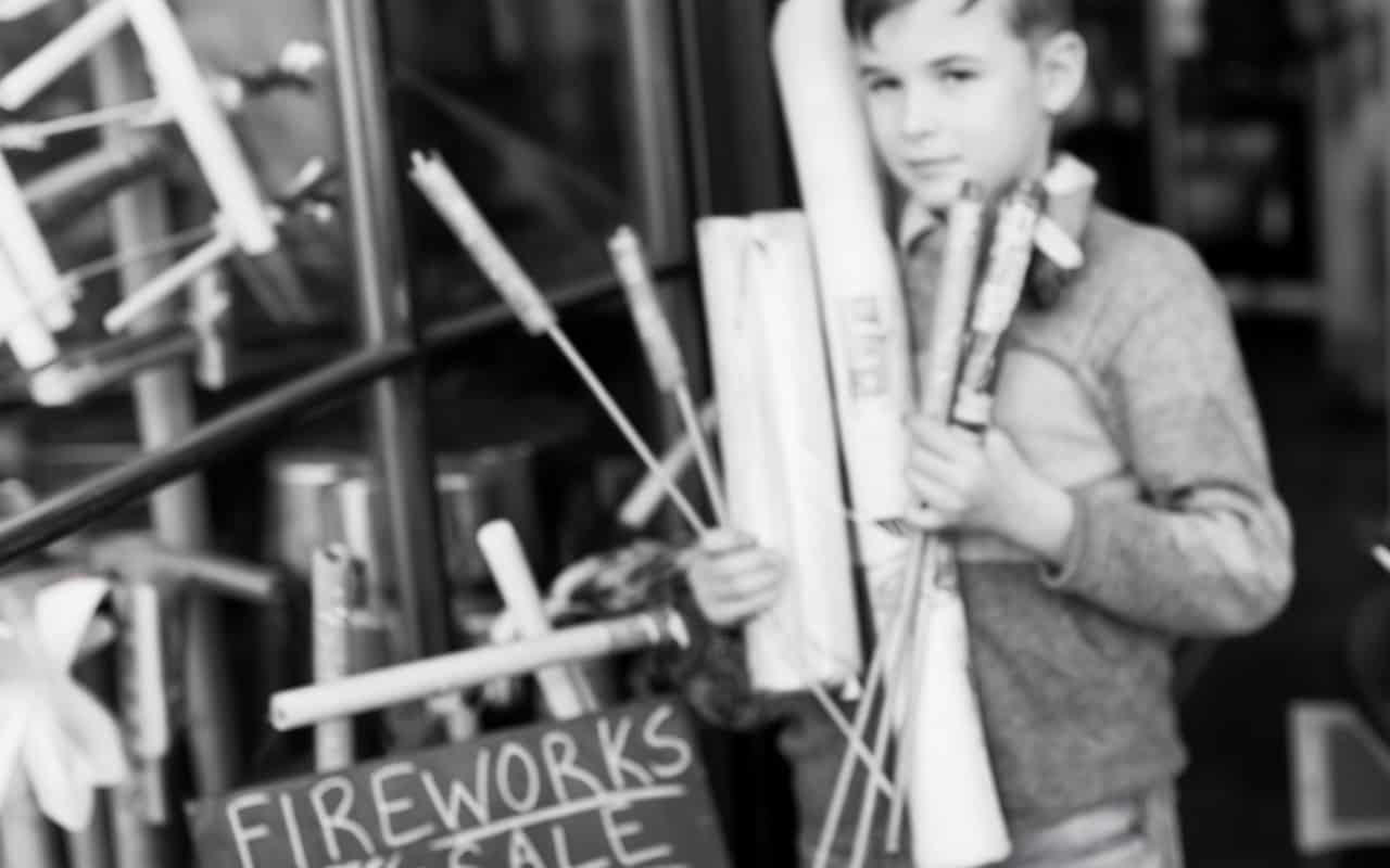 Risky Things We Did as Kids That Would Alarm Parents Today 12 old photos 6
