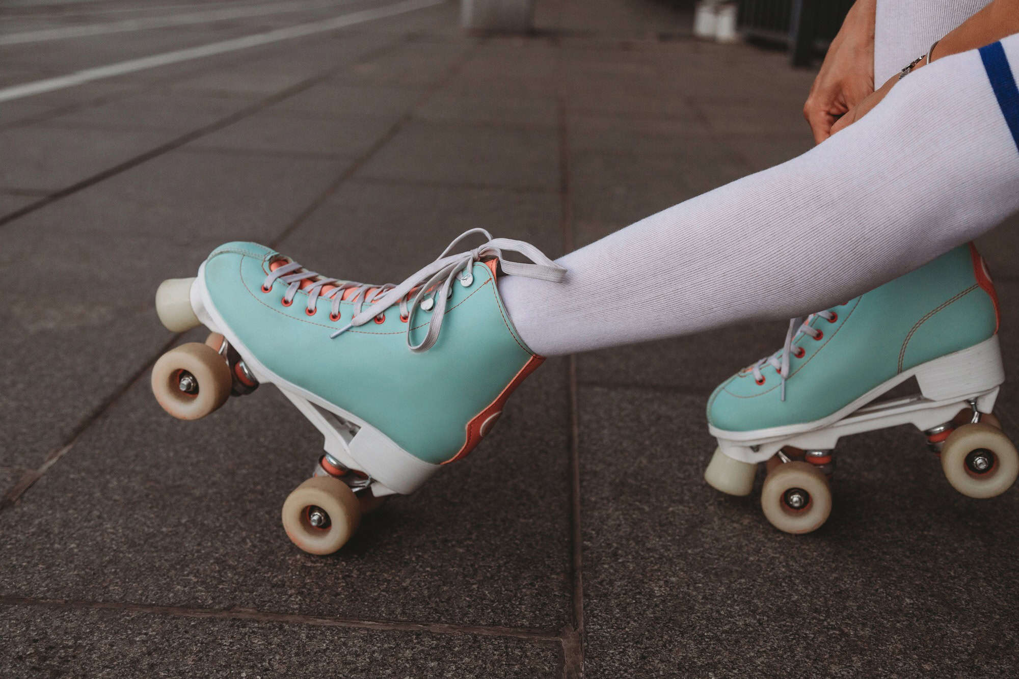 Growing Up with Metal Roller Skates: What Only That Generation Knows 4 retro skating 3