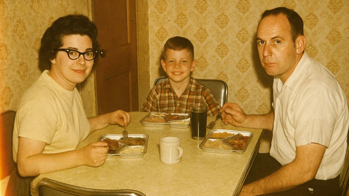 Why Growing Up in the 1960s Was a Different Kind of Good 8 60s reasons growing up better 1