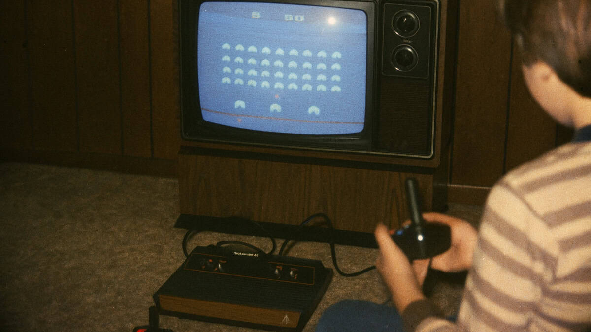 Tech Gadgets That Were Mind-Blowing in the '80s 9 ChatGPT Image Jun 26 2025 10 06 08 AM