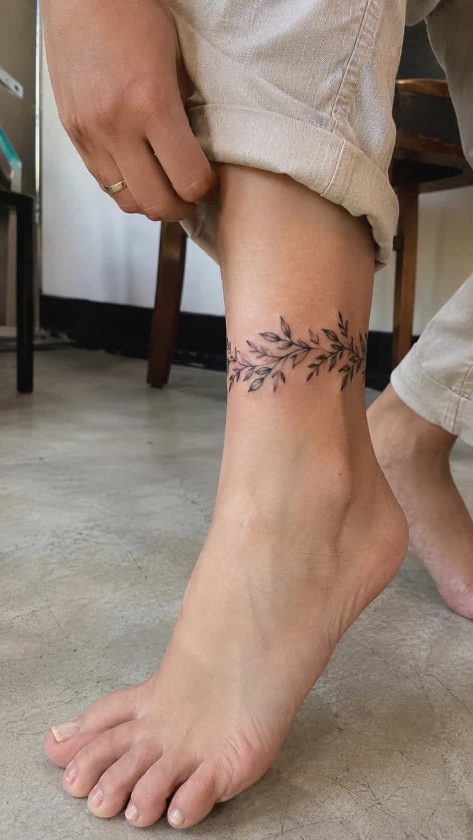 38 Creative Tattoo Ideas for Women 48 Botanical Branch