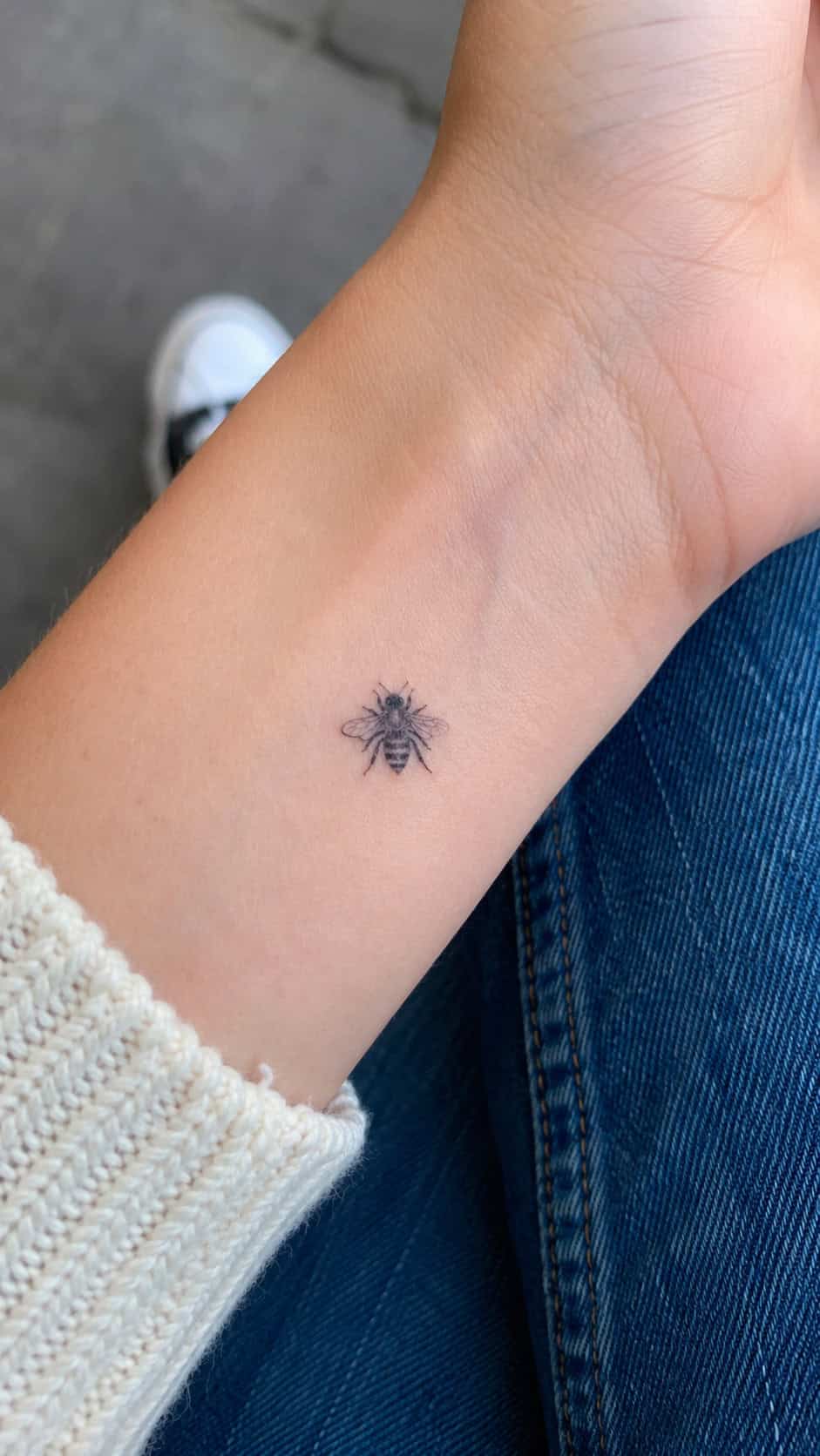 38 Creative Tattoo Ideas for Women 52 Honeybee