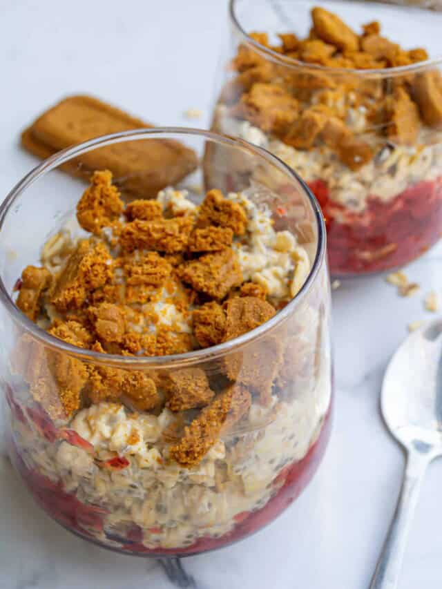 strawberry cheesecake overnight oats