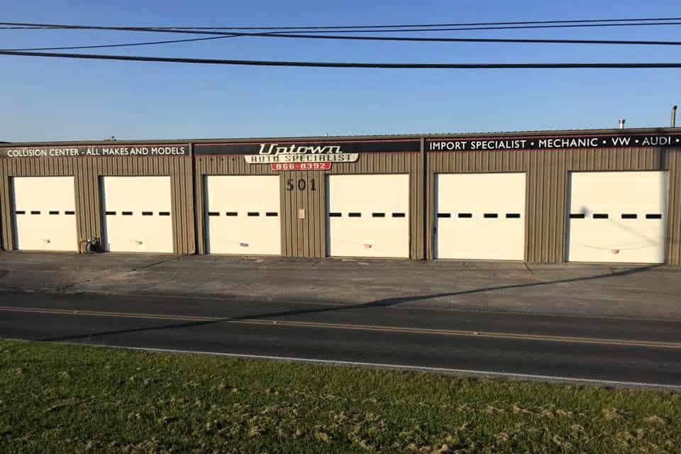 multiple garage doors for commercial property