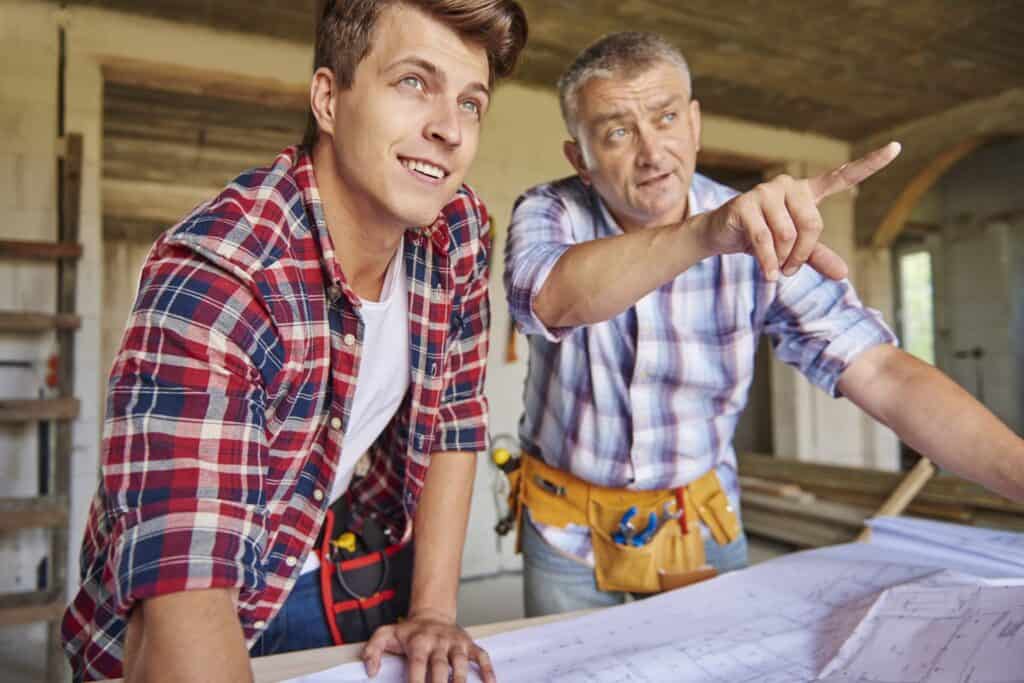 General Contractor giving feedback
