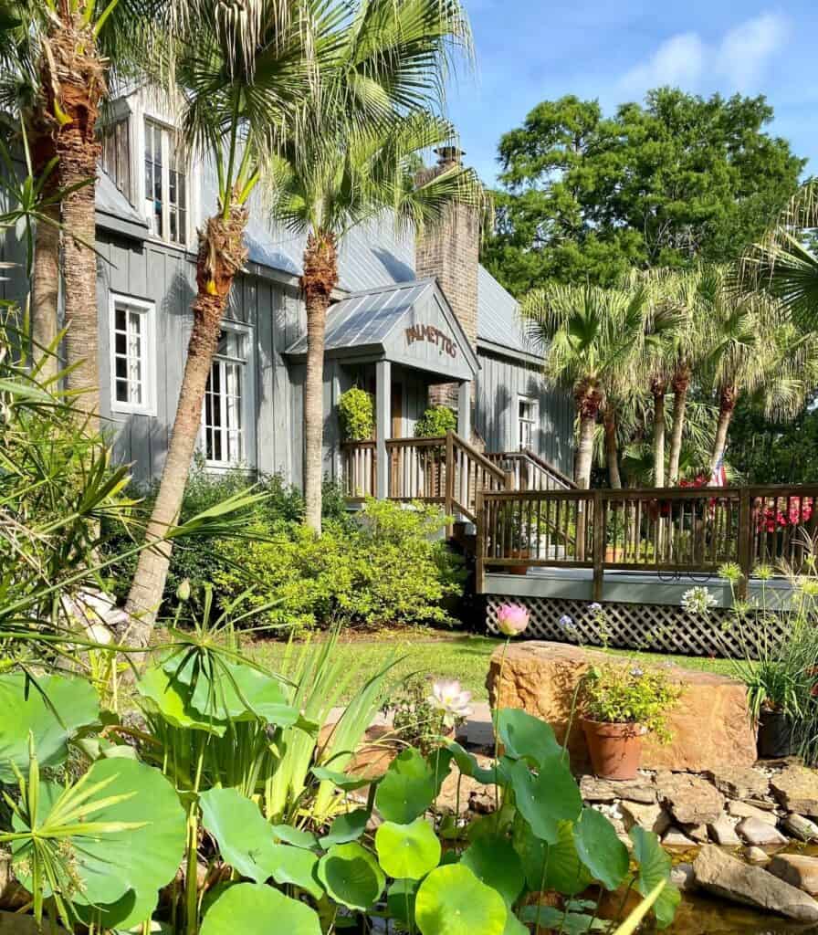 Palmetto's on the Bayou entrance