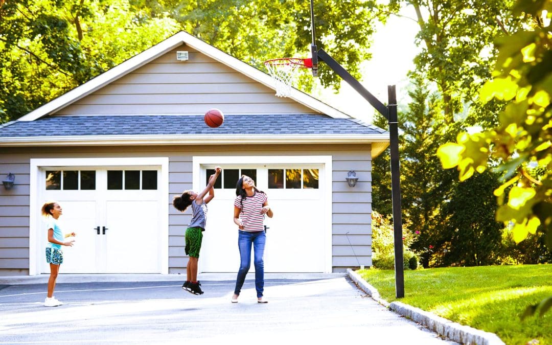 10 Troublesome Reasons Your Garage Door Won’t Open