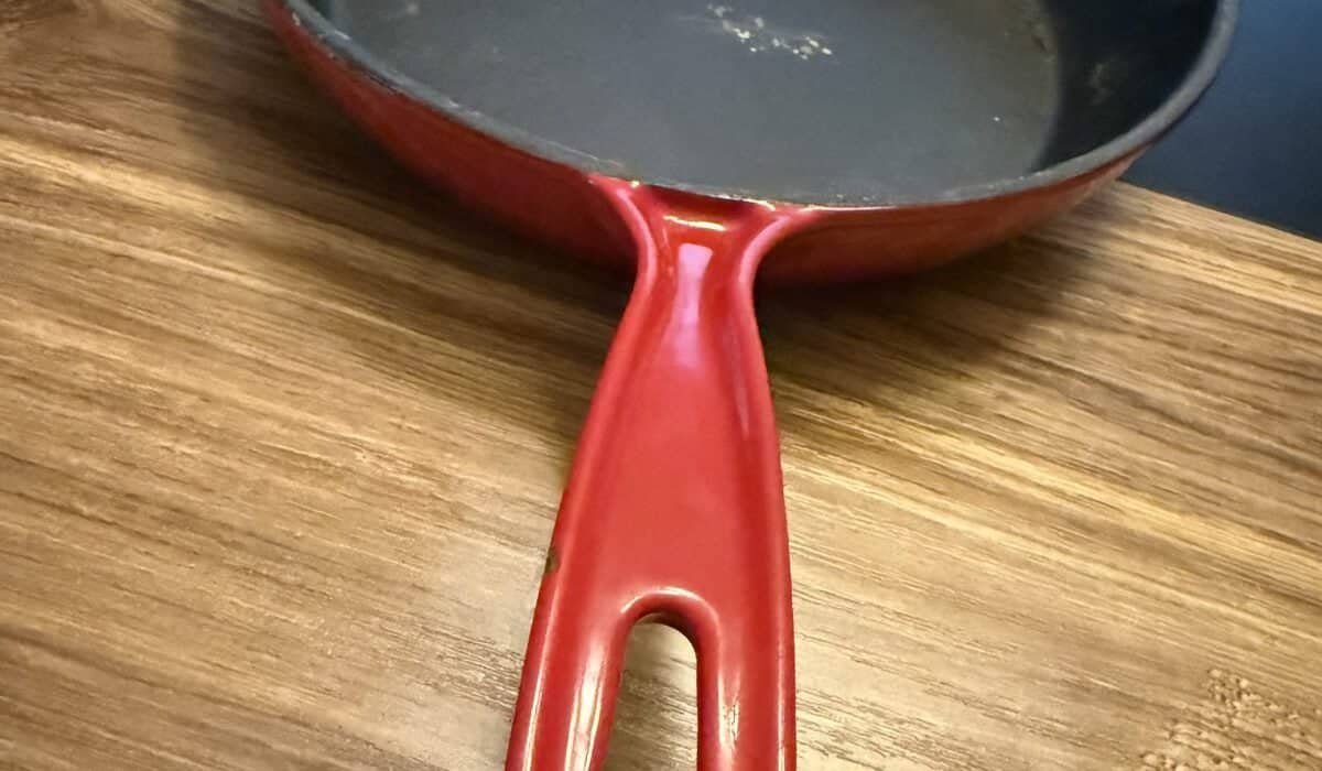 Cast Iron vs Stainless Steel: Which Pan Wins?