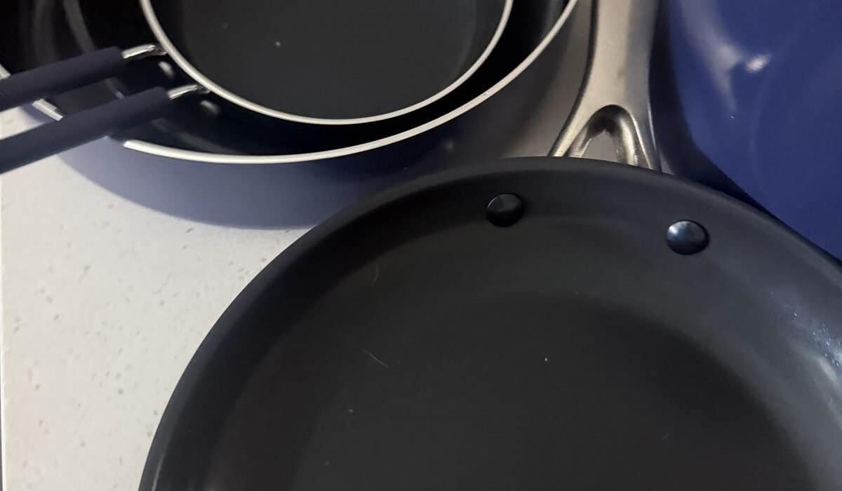 Ceramic vs Teflon Nonstick: Which Should You Choose?