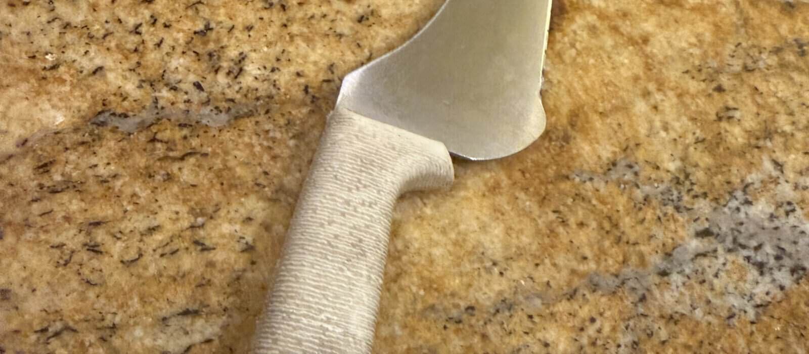 Best Bread Slicers and Guides in 2026: Machine Loaves Are the Awkward Ones
