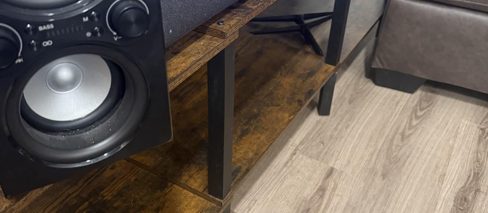 Soundbar vs Bluetooth Speaker: Two Devices That Do Not Replace Each Other