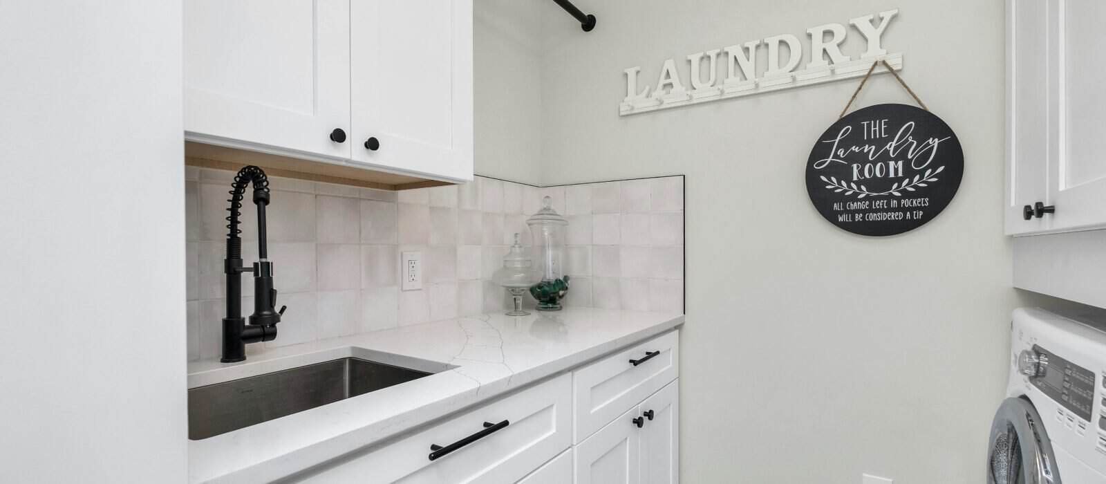 How to Organize a Laundry Room: What Factors Are Involved