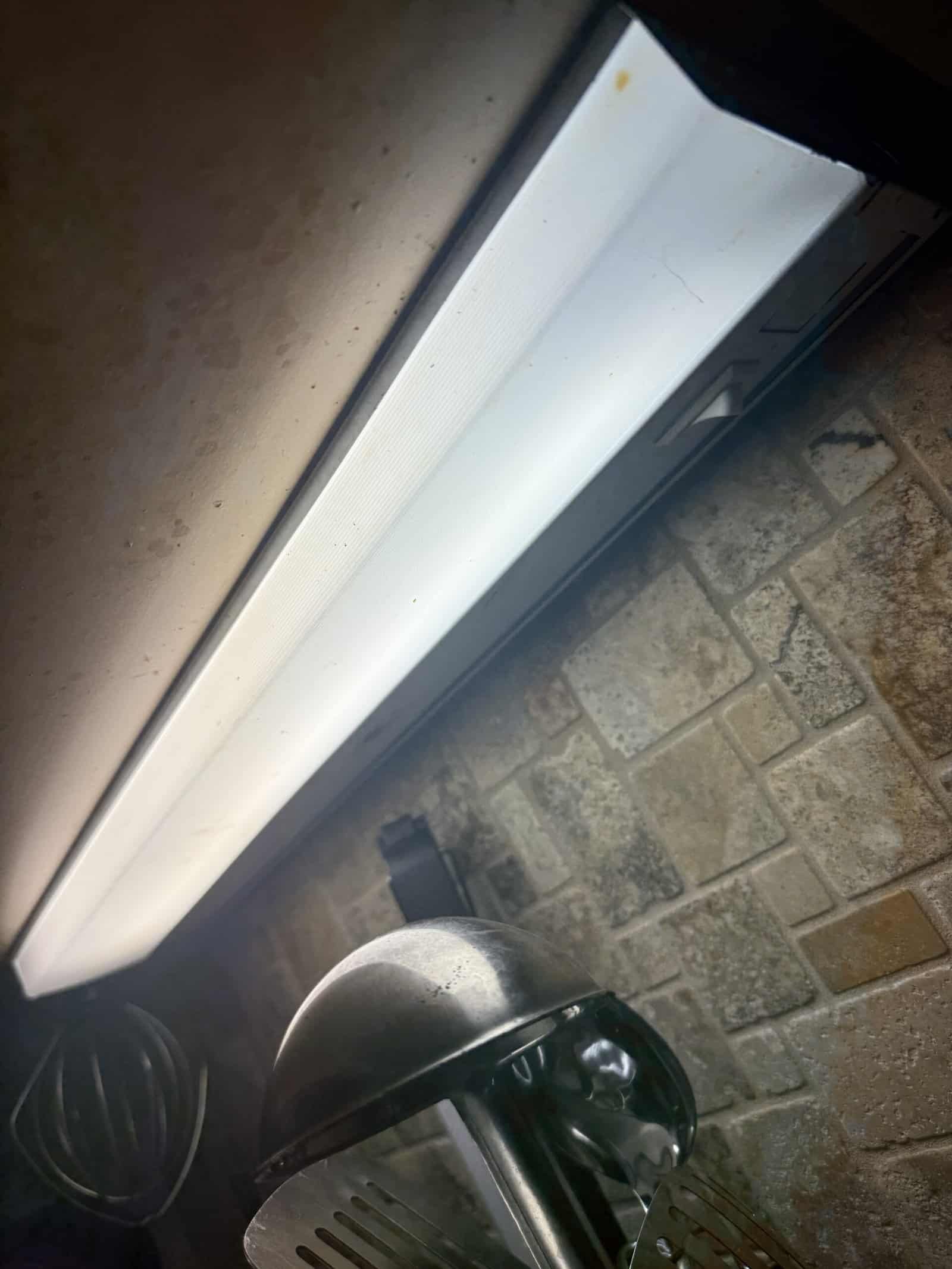 Best Under Cabinet Lighting for Kitchens in 2026: Hardwired Versus Plug-In, Even Coverage, and Dimming