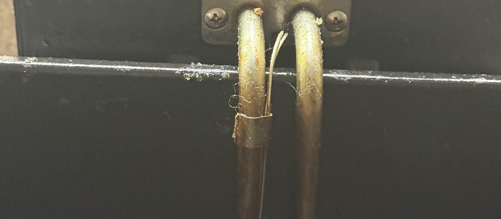 How Much Oil Does a Deep Fryer Use: Capacity, Fill Lines, and Reuse