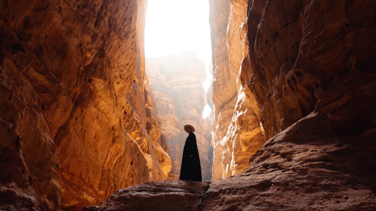 Must-Know Tips for Solo Female Travelers in Saudi Arabia