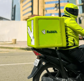 A Rabbit delivery rider on the streets of Riyadh, Saudi Arabia - (Credits Rabbit)