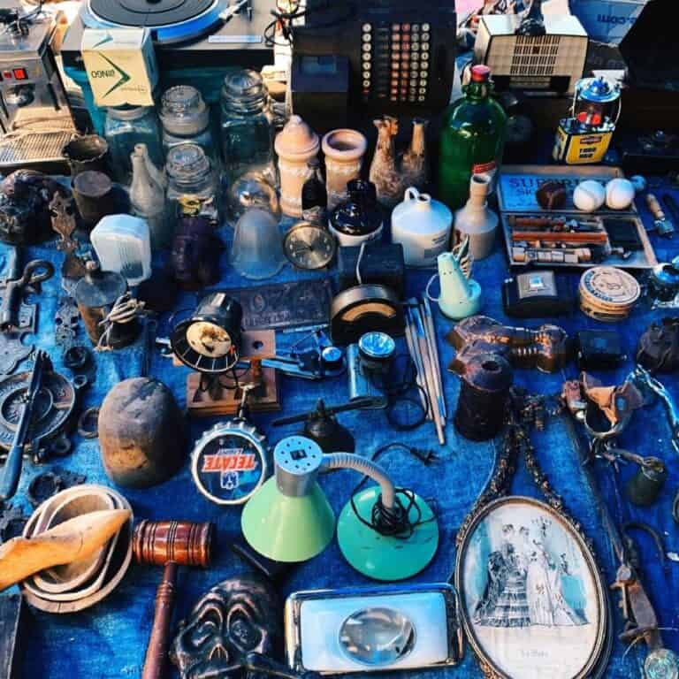 Mexico City off the beaten path, Mexico City Flea Market. What to do in Mexico City on Sunday, La Lagunilla.