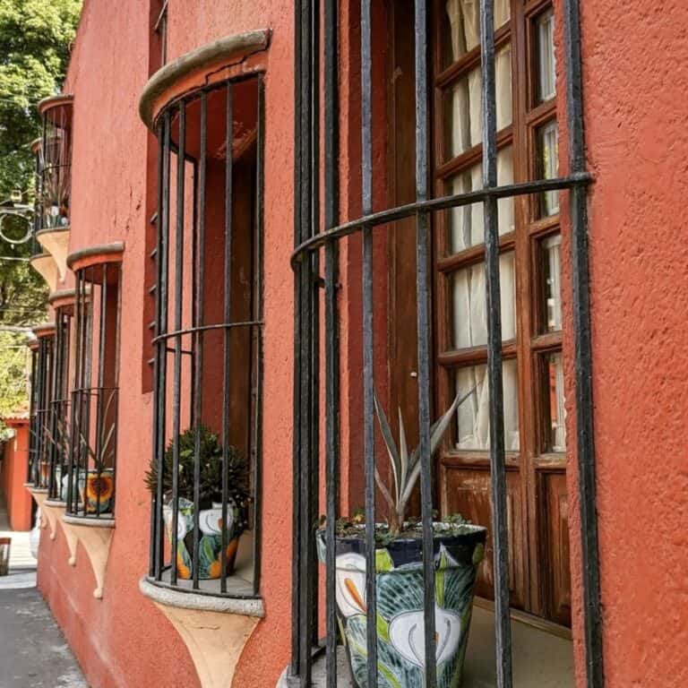 Where to stay in Roma and Condesa? Mexico City. Where to stay in Mexico City? Pros and cons Roma and Condesa, Coyoacan