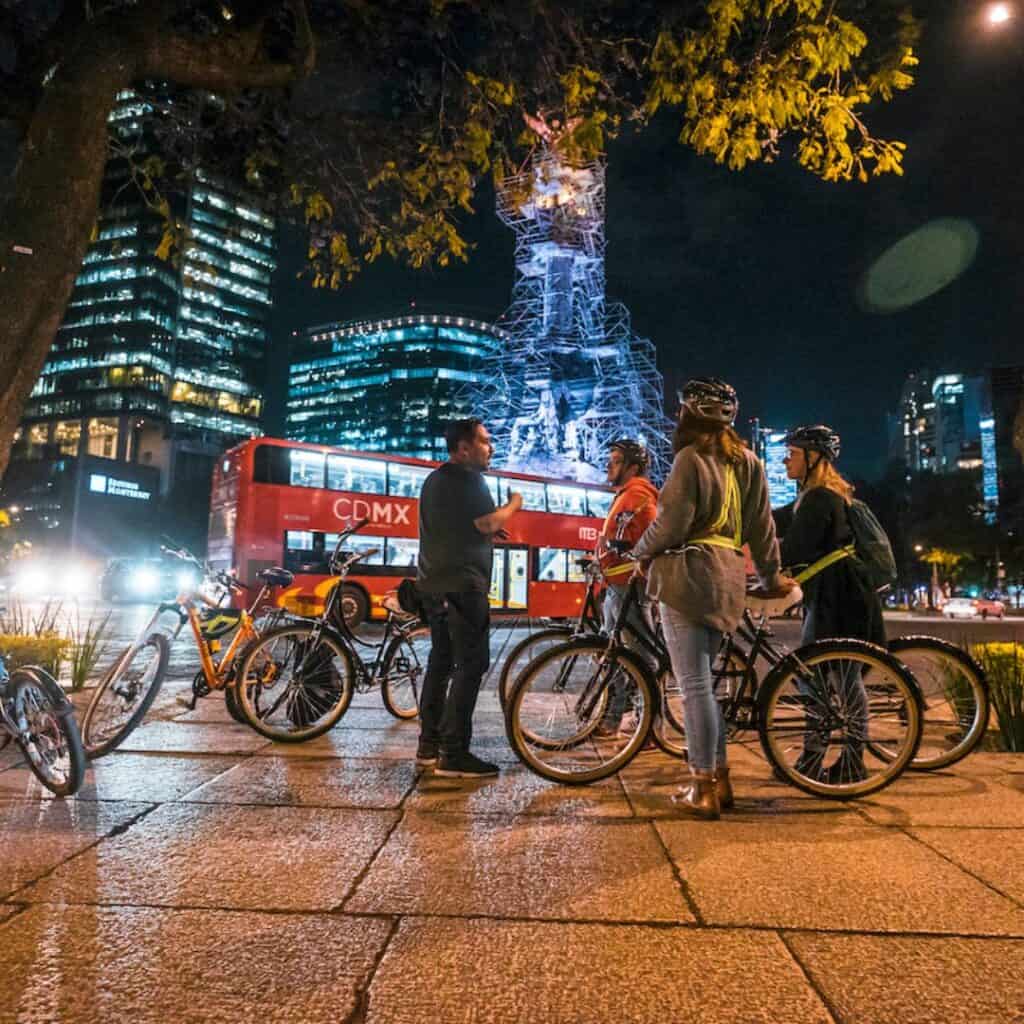 Night street food bike tour, Mexico City, Street food, Biking, Tour, Culture, Local, Tasty, Adventure, Exploration, Authentic, Gastronomy, Landmarks, Hidden gems, Nightlife, Illuminated, Vibrant, Colors, Foodie.