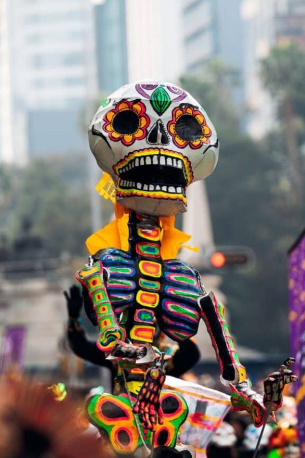 Day of the Dead Parade and FIFA World Cup 2026 Celebration in Mexico City Day of the Dead Parade during FIFA World Cup 2026 in Mexico City featuring football-themed floats, alebrijes, and cultural performances on Paseo de la Reforma