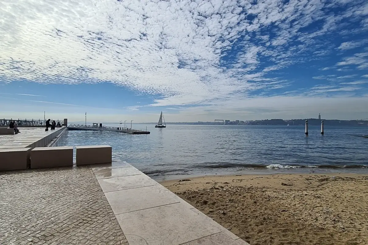 Lisbon Walking Routes: 6 Self-Guided Walks With Map (2026)