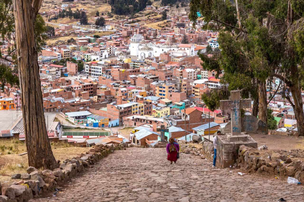 Bolivia - Copacabana - el calvario Cholita
