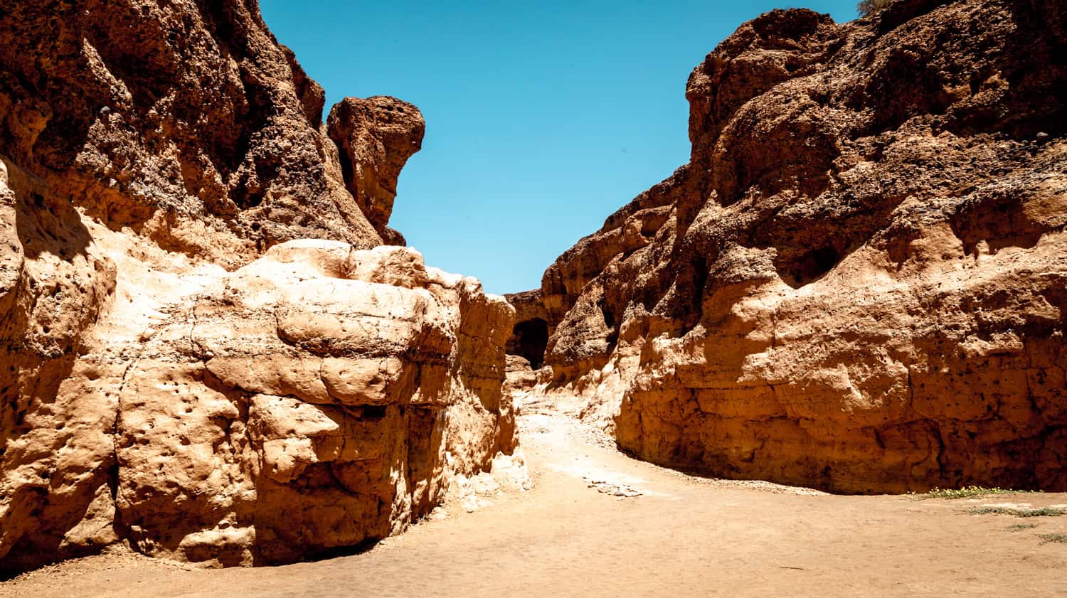 Namibia-visit Sossusvlei- Sesriem Canyon