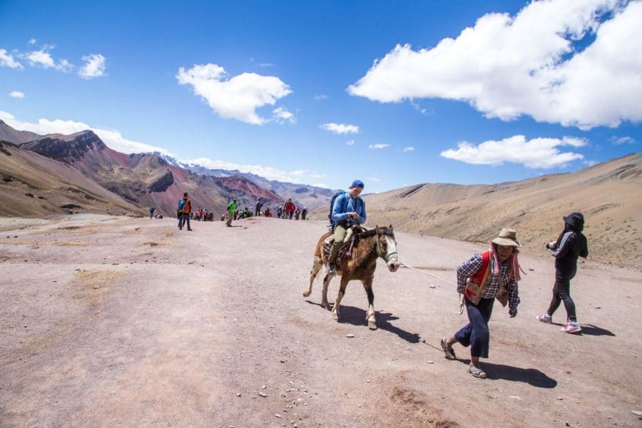 Peru-Rainbow mountain-horseback riding