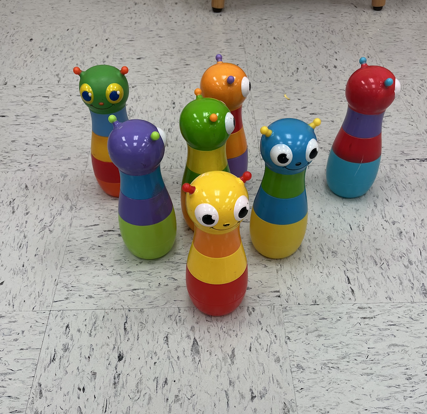 Bowling set for indoor recess