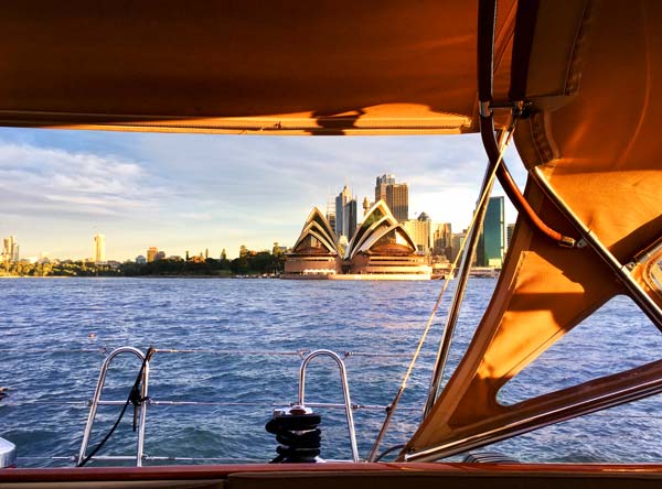 The Count yacht experience on Sydney Harbour – Splendour Tailored Tours