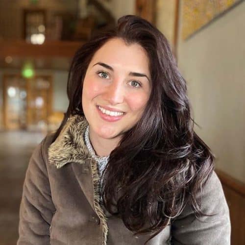 splendour tailored tours guide ellie