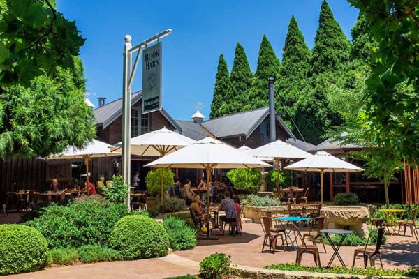 The Book Barn alfresco dining in the Hunter Valley