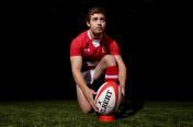 Gilbert signs six-year ball deal with WRU