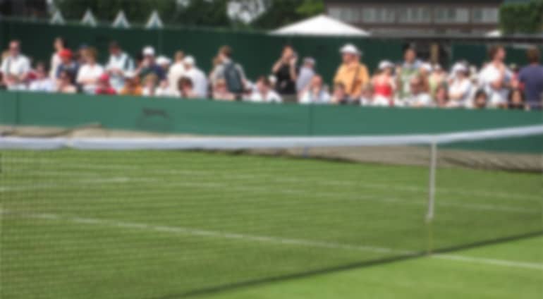 Five top athletes who wear contact lenses while playing