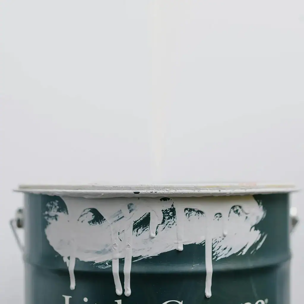 Little green paint - a paint that is made from the leaves of the little green tree.