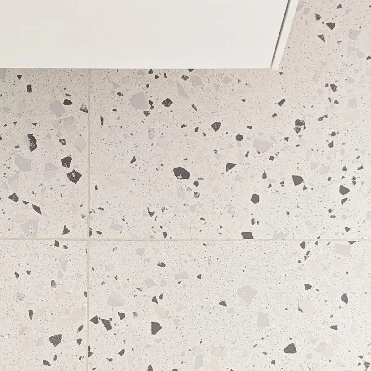 Mont Blanc Snow White weisse Terrazzo Fliese