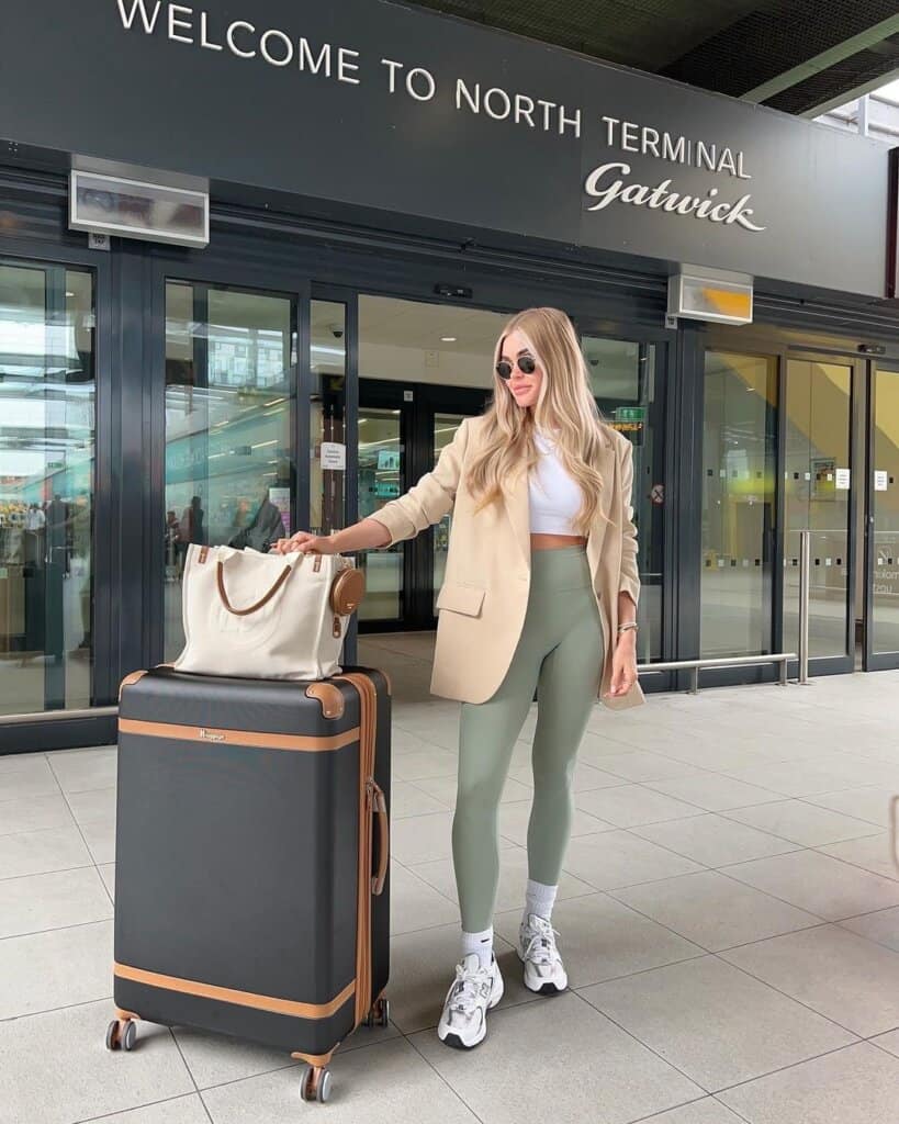 airport outfit ideas