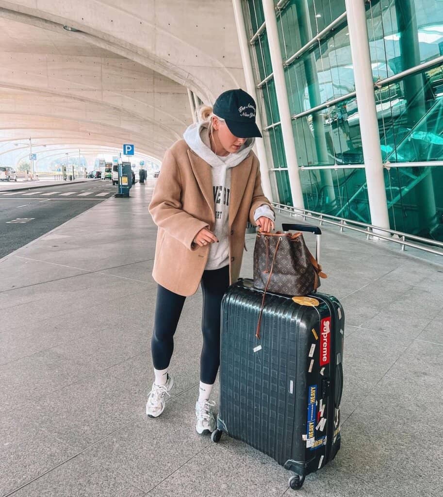 airport outfit ideas