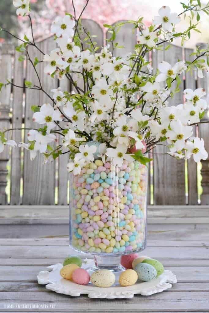 EASTER DECORATIONS