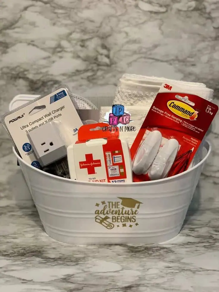 GRADUATION GIFT BASKETS