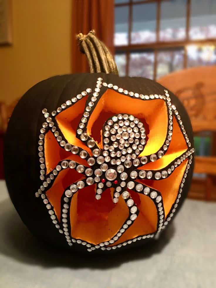 42 CREATIVE & FUN HALLOWEEN PUMPKIN CARVING IDEAS