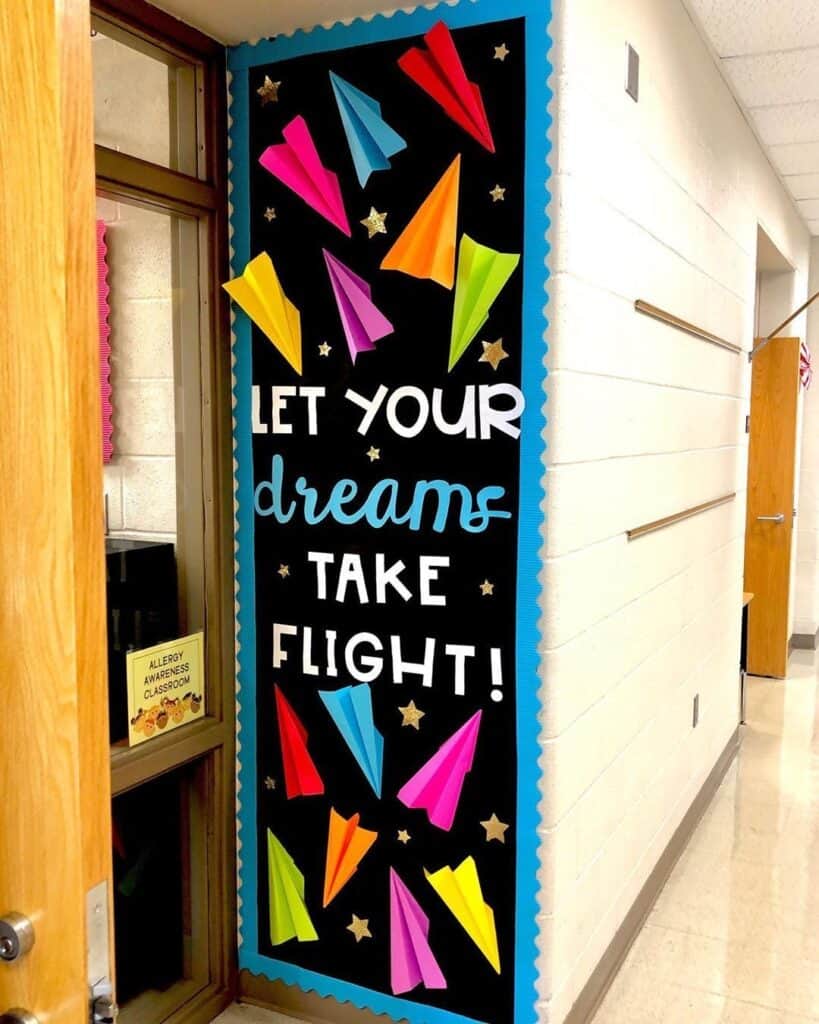 CLASSROOM DOOR IDEAS