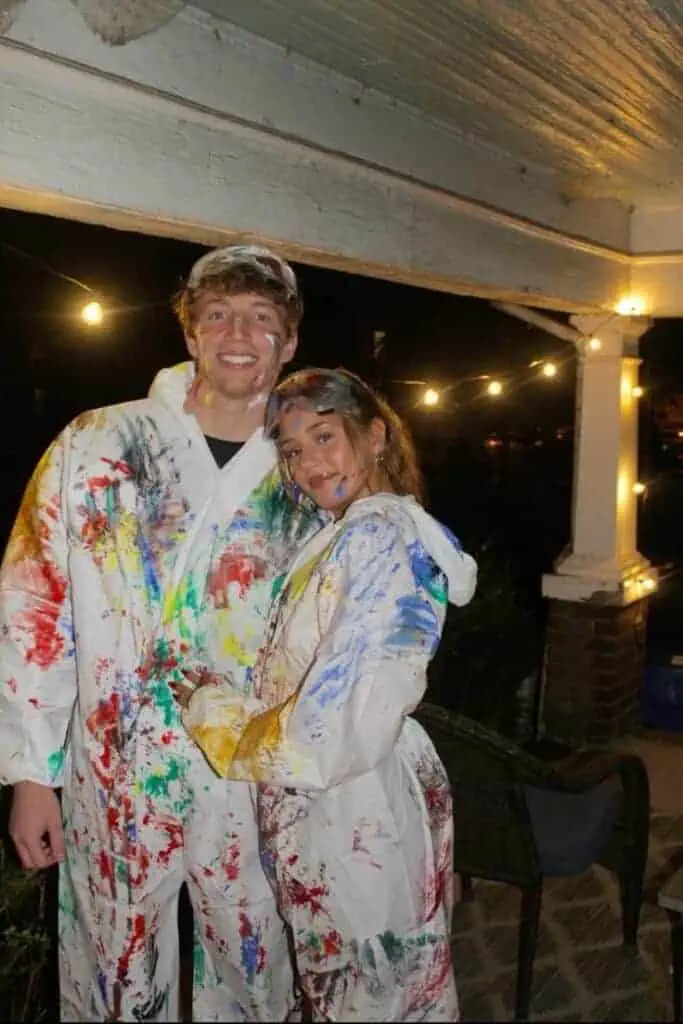 COUPLES HALLOWEEN COSTUME IDEAS