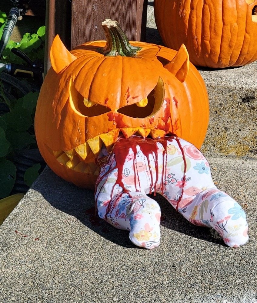 EASY PUMPKIN CARVING IDEAS