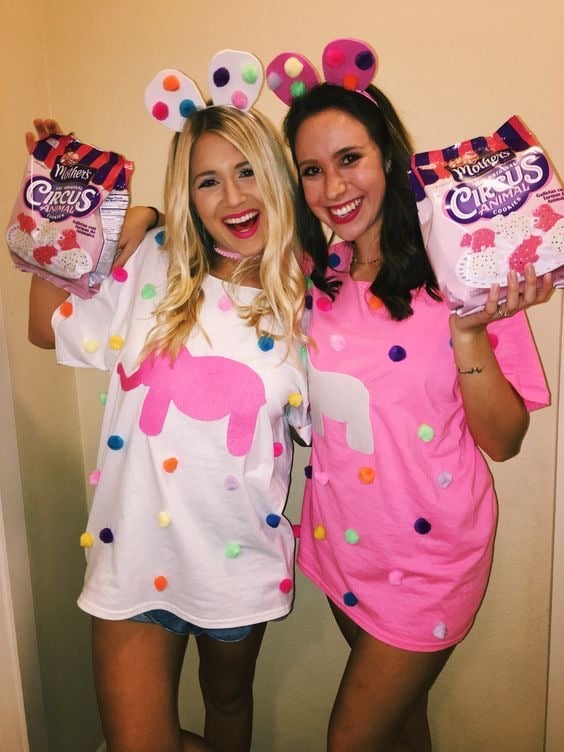 trendy duo halloween costumes