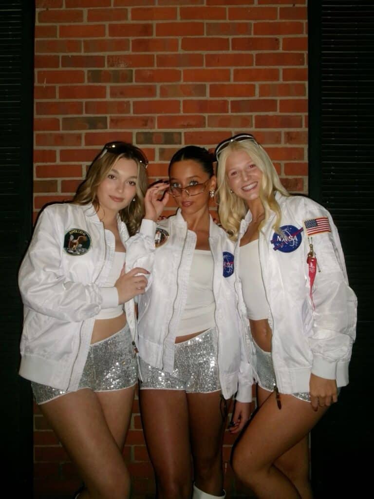 awesome trio halloween costume ideas